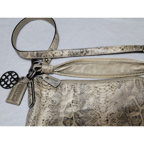 Authentic Coach Kristin Python Embossed Leather Hobo - Picture 9 of 15